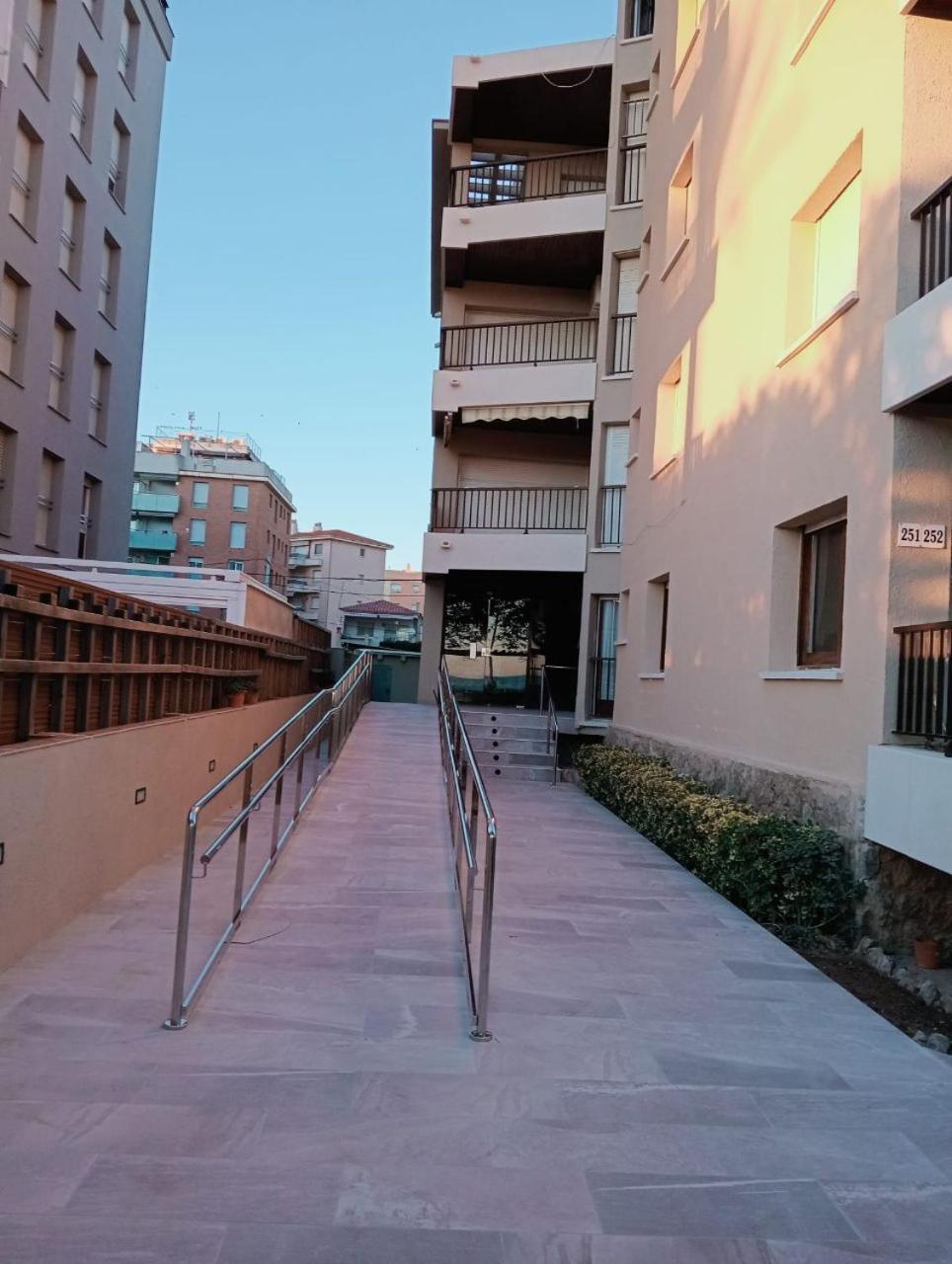 Appartement Espectaculares Vistas Al Mar En Segur De Calafell Extérieur photo
